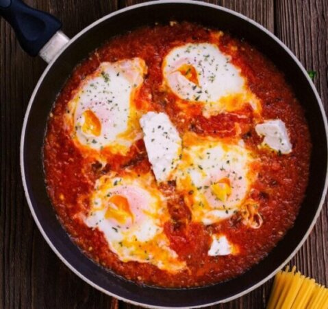 Receta de huevos con tomates